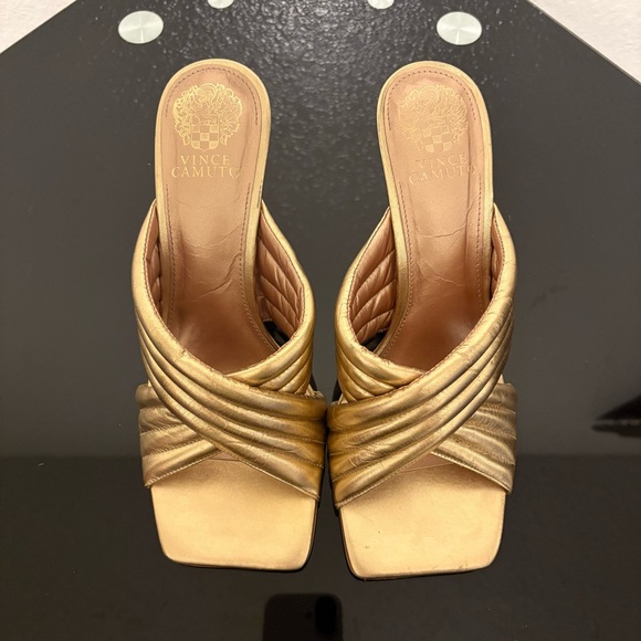 Vince Camuto Sarendie Sandal in - Picture 5 of 5